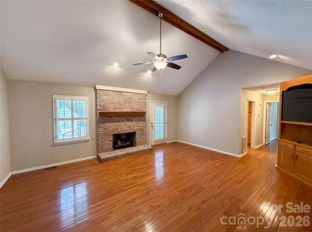 8400 Chestnut Oak Court Harrisburg, NC 28075