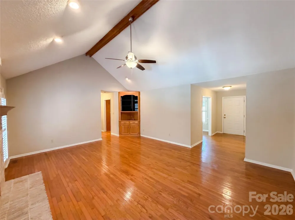 8400 Chestnut Oak Court Harrisburg, NC 28075