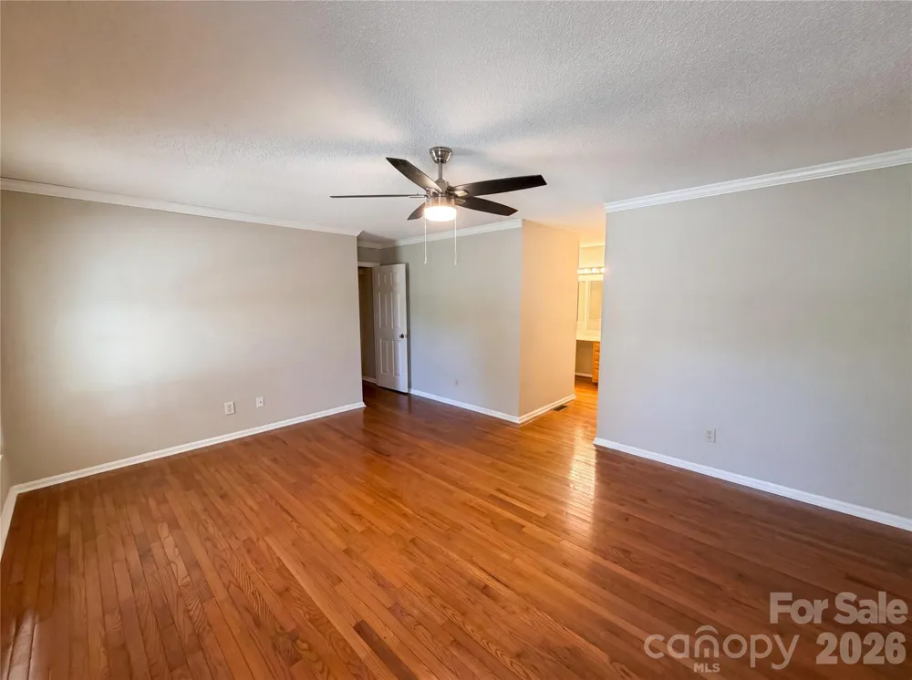 8400 Chestnut Oak Court Harrisburg, NC 28075