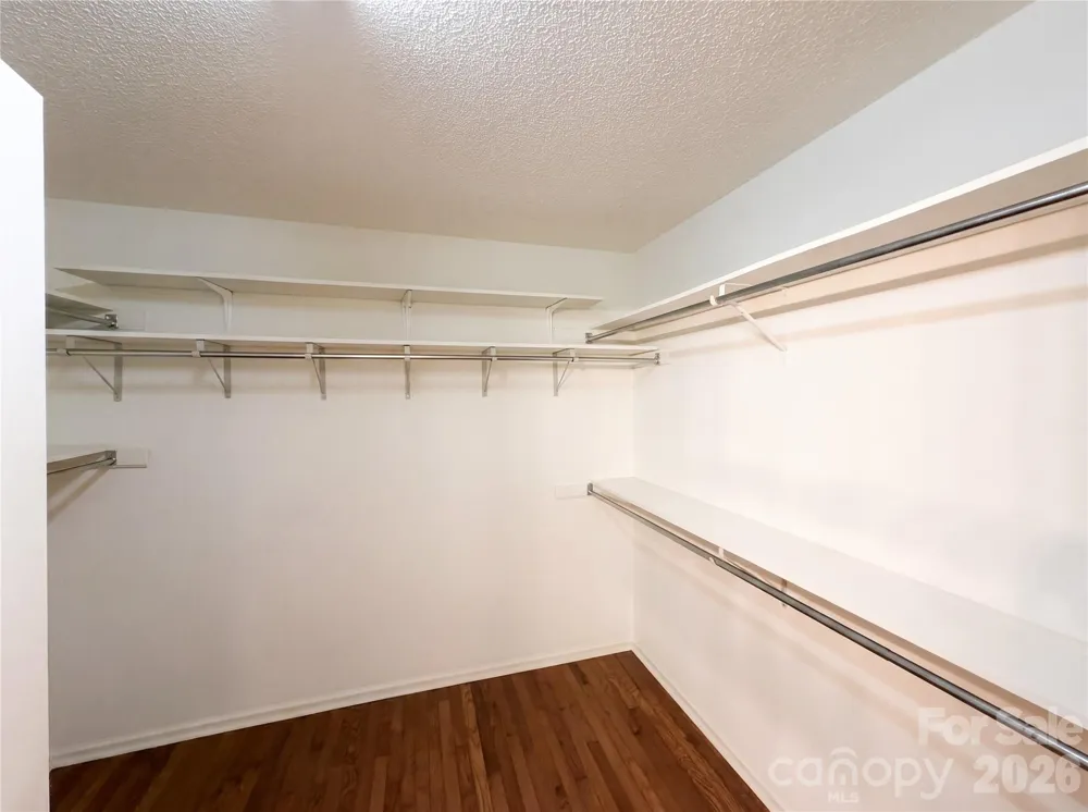 8400 Chestnut Oak Court Harrisburg, NC 28075