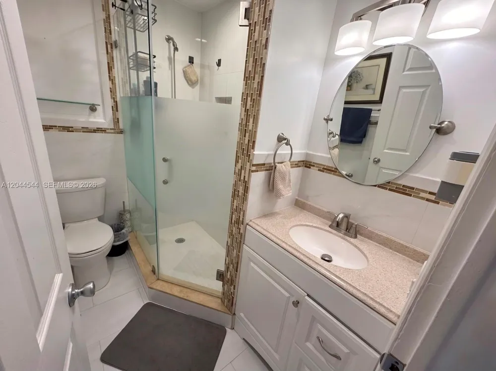 974 SE 1st St #974 Hialeah, FL 33010