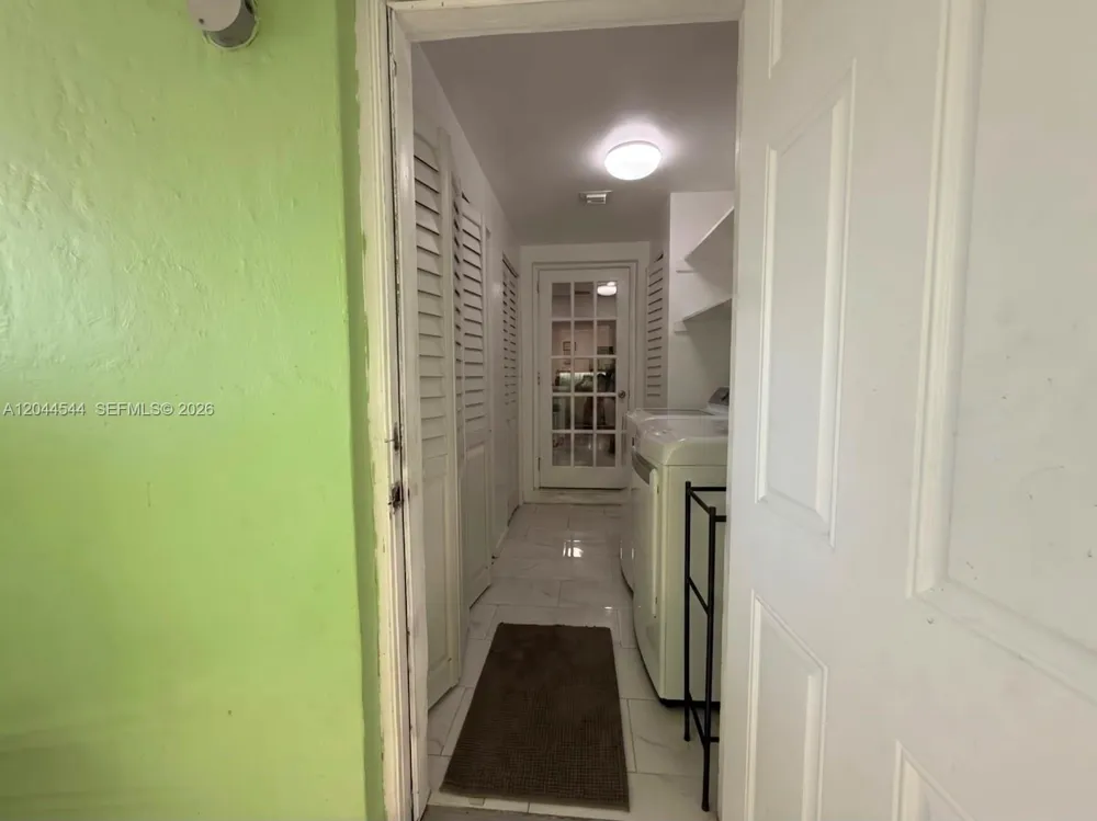 974 SE 1st St #974 Hialeah, FL 33010