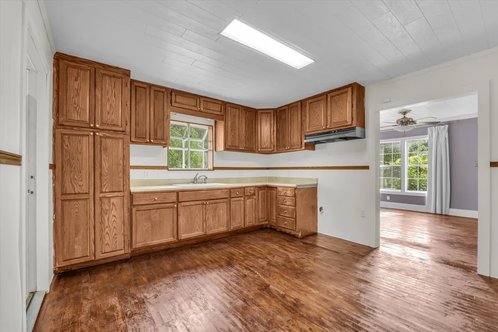 1020 Fisher Street Bellmead, TX 76705