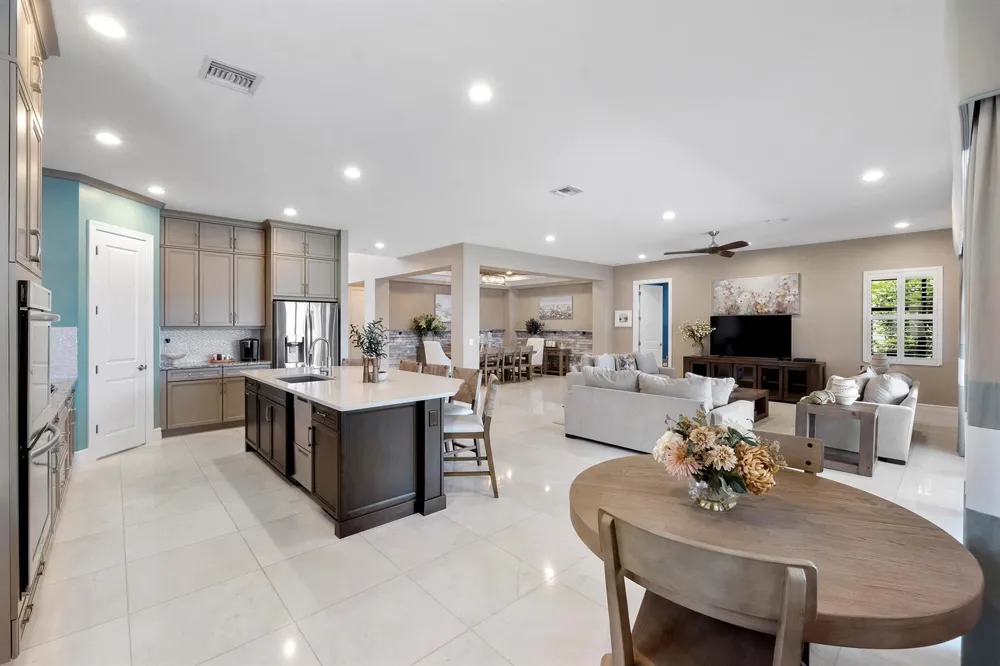 11525 NW 81st Place Parkland, FL 33076