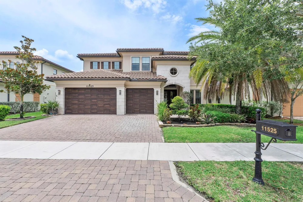 11525 NW 81st Place Parkland, FL 33076