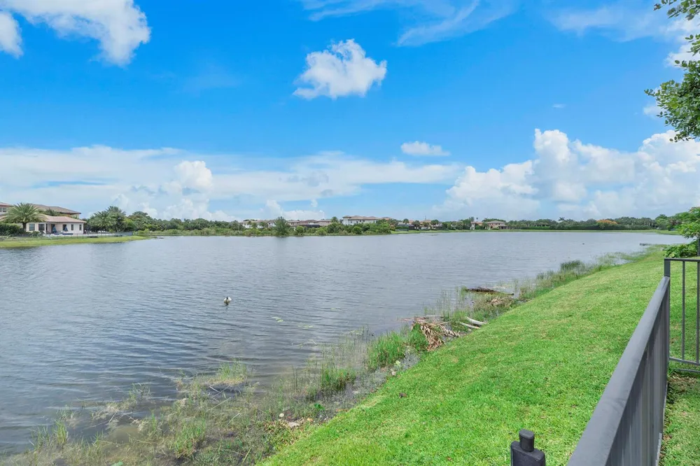 11525 NW 81st Place Parkland, FL 33076