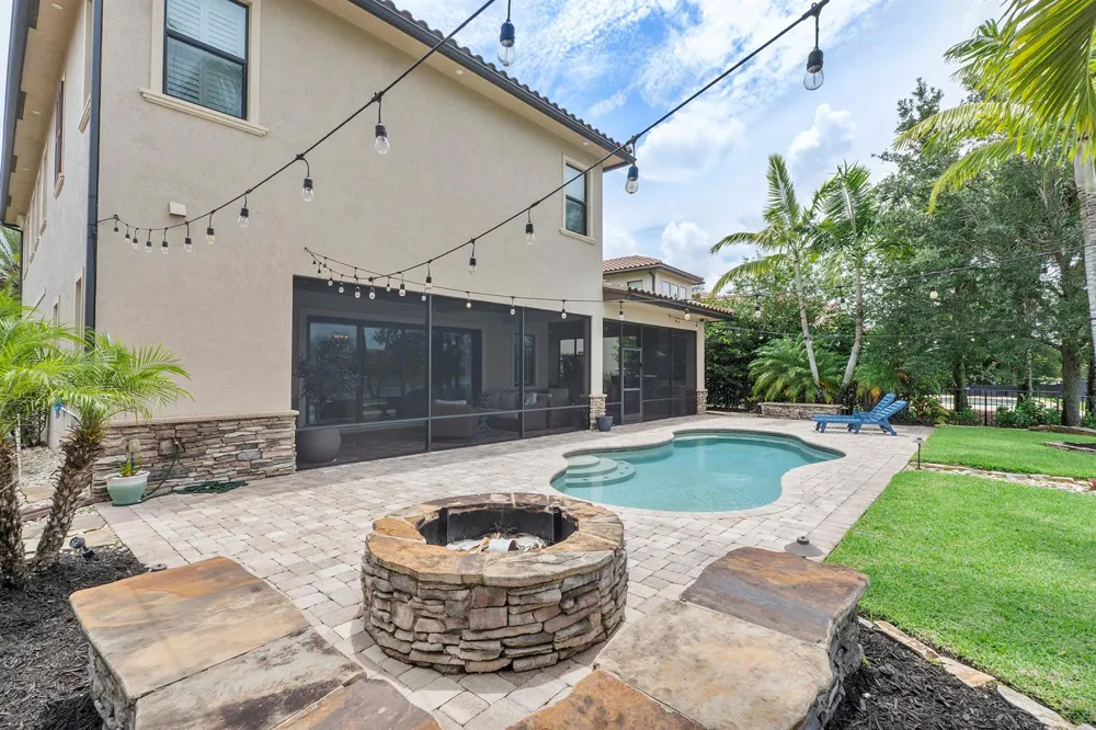 11525 NW 81st Place Parkland, FL 33076