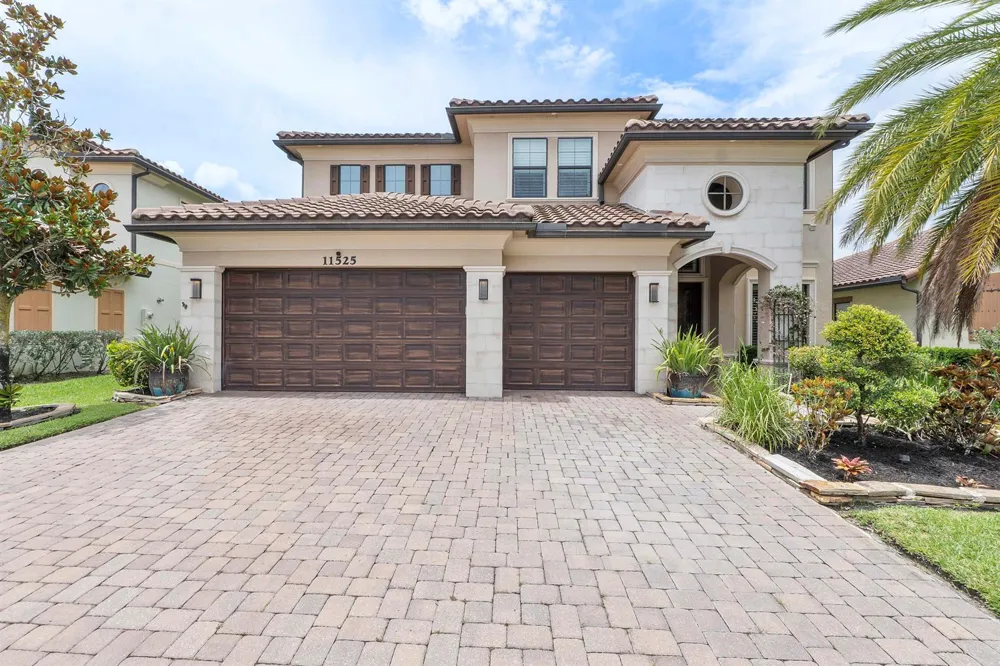 11525 NW 81st Place Parkland, FL 33076