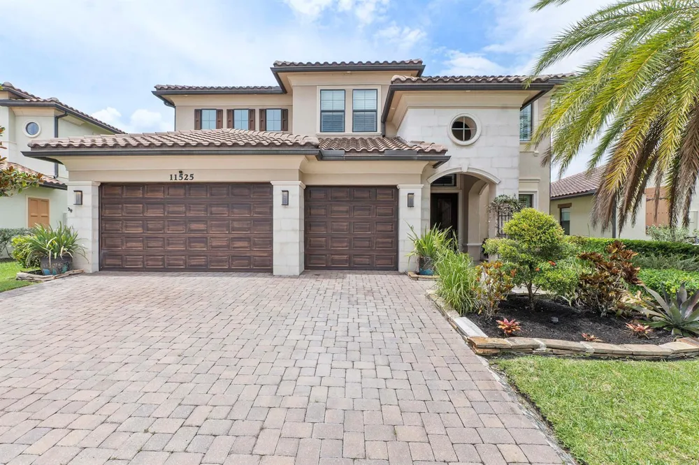 11525 NW 81st Place Parkland, FL 33076