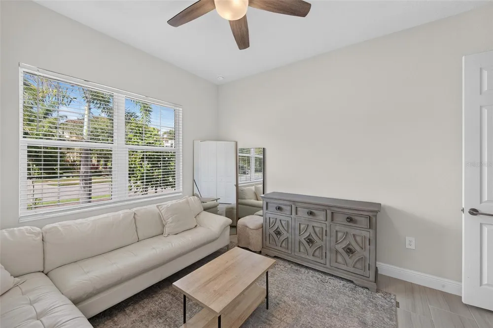 5504 TITLE ROW DRIVE Bradenton, FL 34210