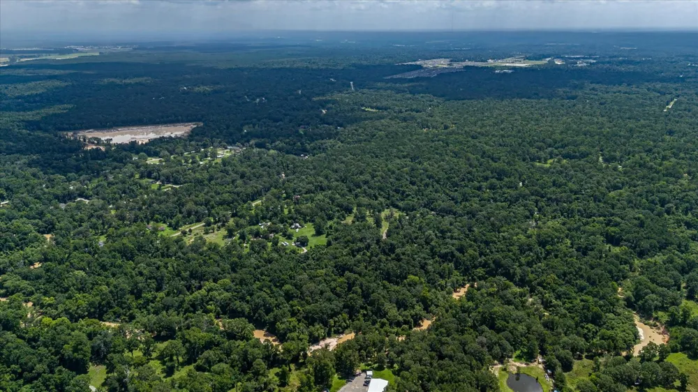 W Magnolia Ln New Caney, TX 77357
