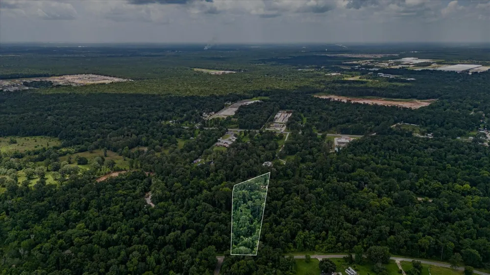 W Magnolia Ln New Caney, TX 77357