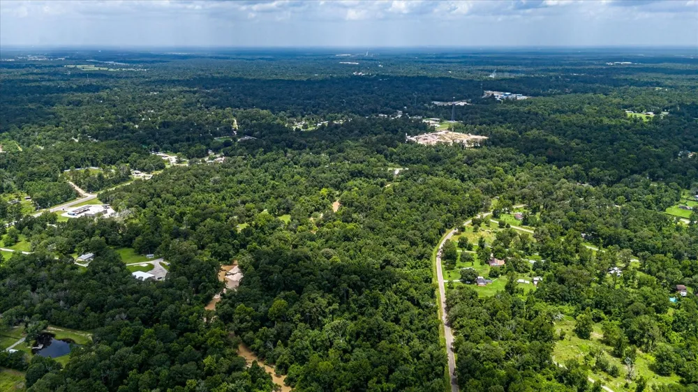 W Magnolia Ln New Caney, TX 77357