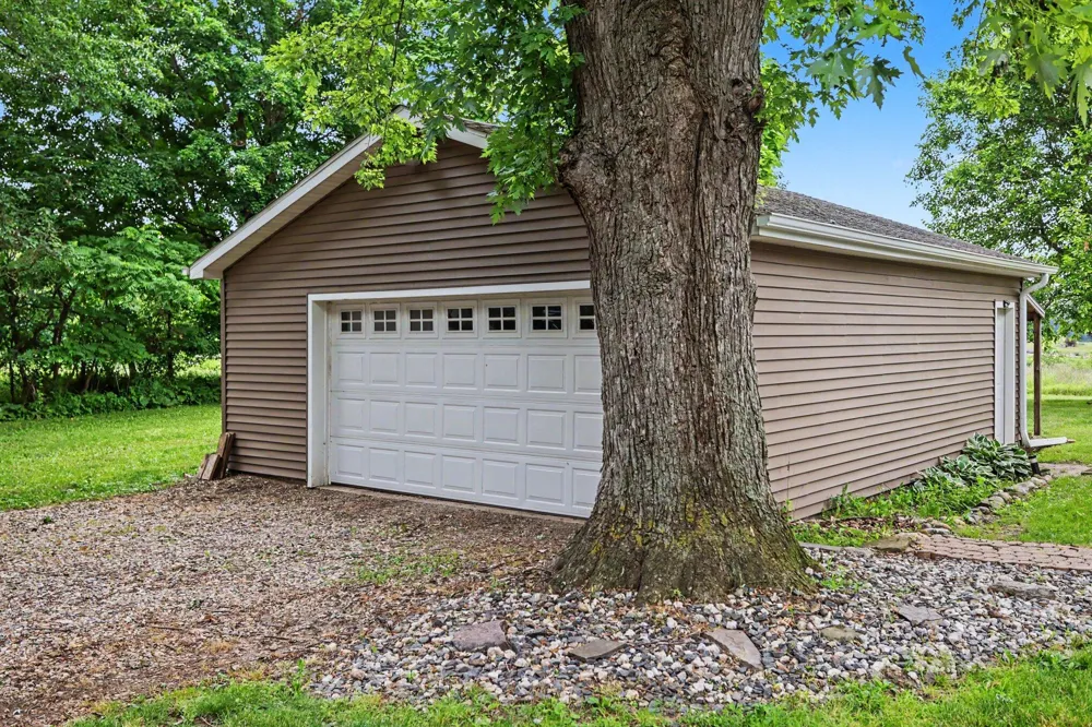 22945 B DRIVE Marshall, MI 49068