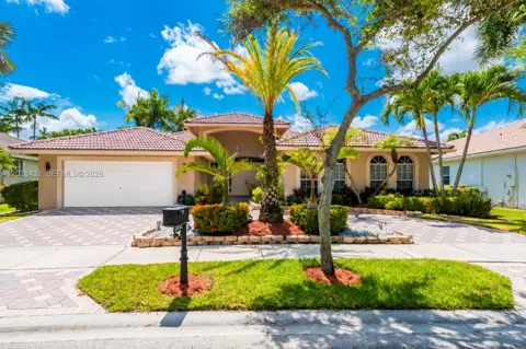 3852 Oak Ridge Cir