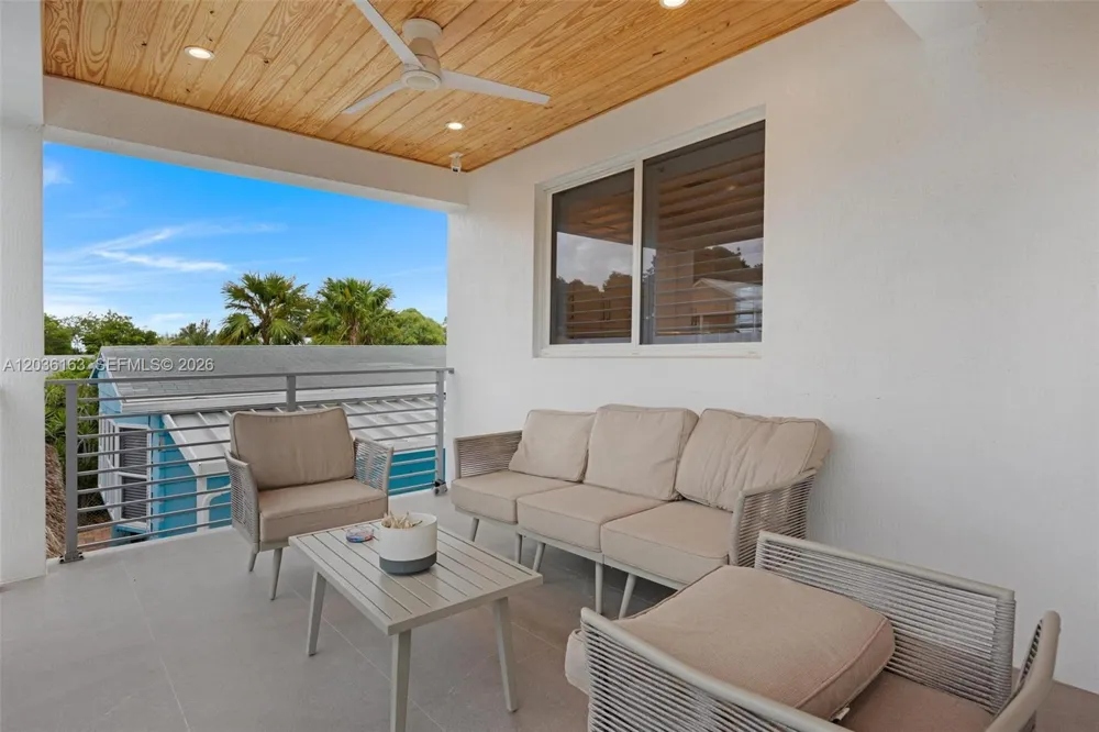 410 Bowie Ln Key Largo, FL 33037