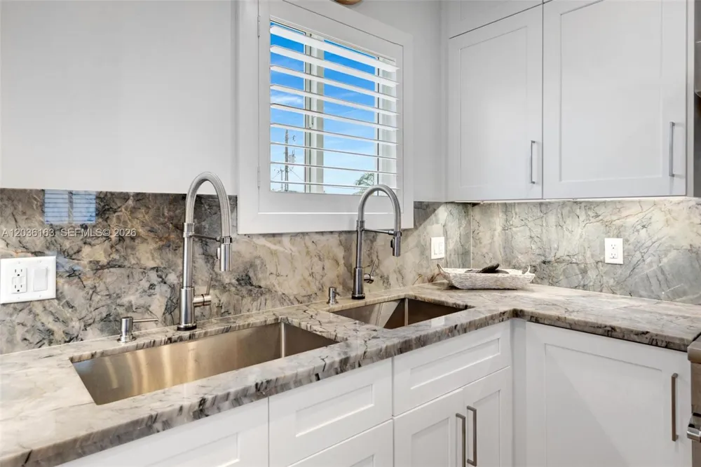 410 Bowie Ln Key Largo, FL 33037