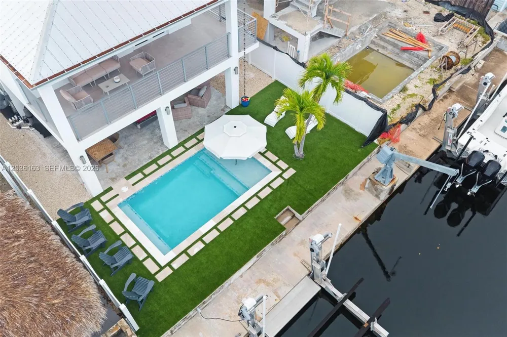 410 Bowie Ln Key Largo, FL 33037