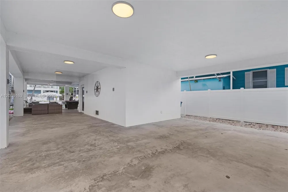 410 Bowie Ln Key Largo, FL 33037