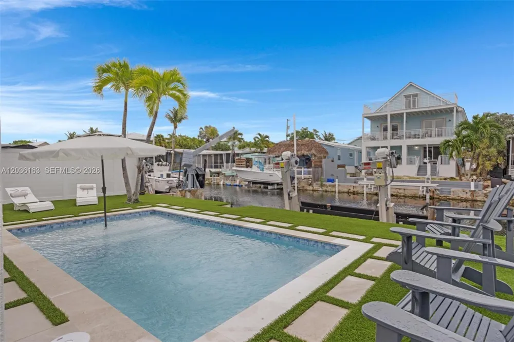 410 Bowie Ln Key Largo, FL 33037