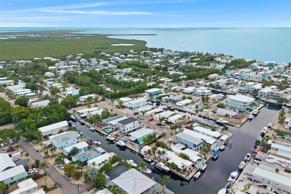 410 Bowie Ln Key Largo, FL 33037
