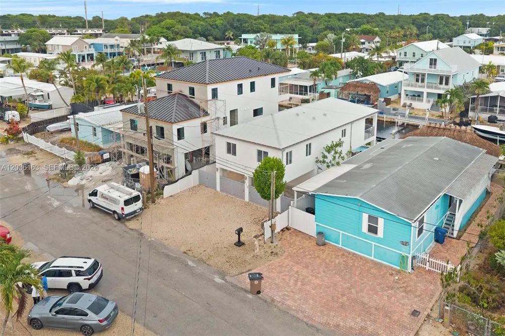 410 Bowie Ln Key Largo, FL 33037
