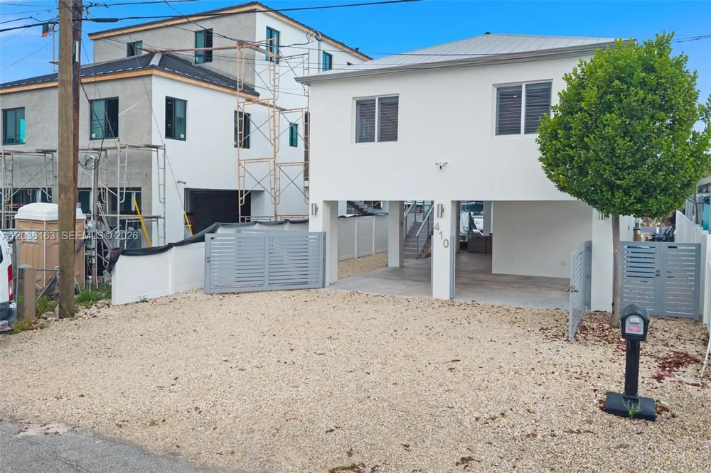 410 Bowie Ln Key Largo, FL 33037