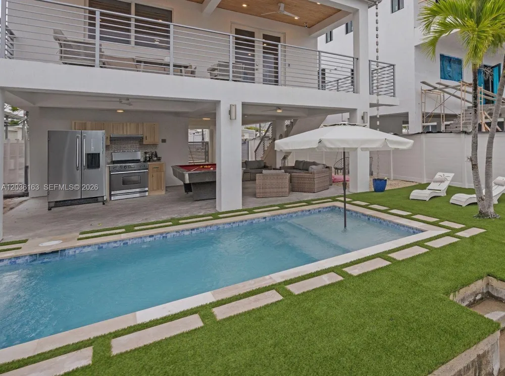 410 Bowie Ln Key Largo, FL 33037