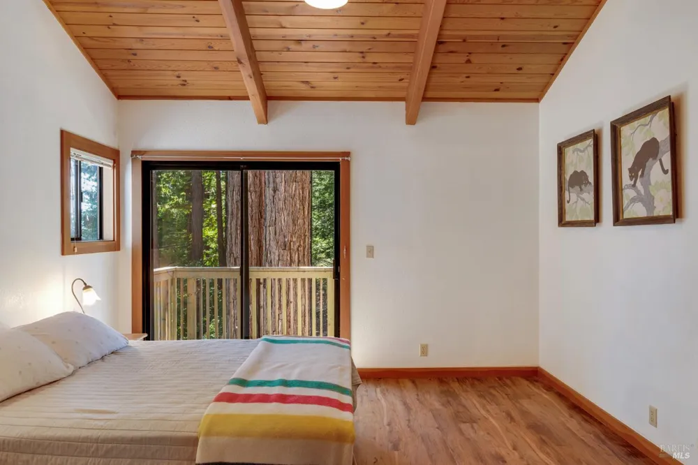38051 Ocean Ridge Drive Gualala, CA 95445