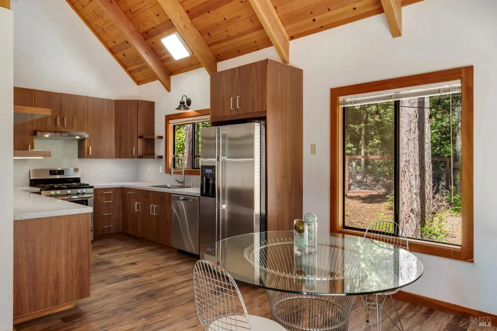 38051 Ocean Ridge Drive Gualala, CA 95445