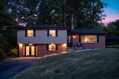 3802 Highland Circle