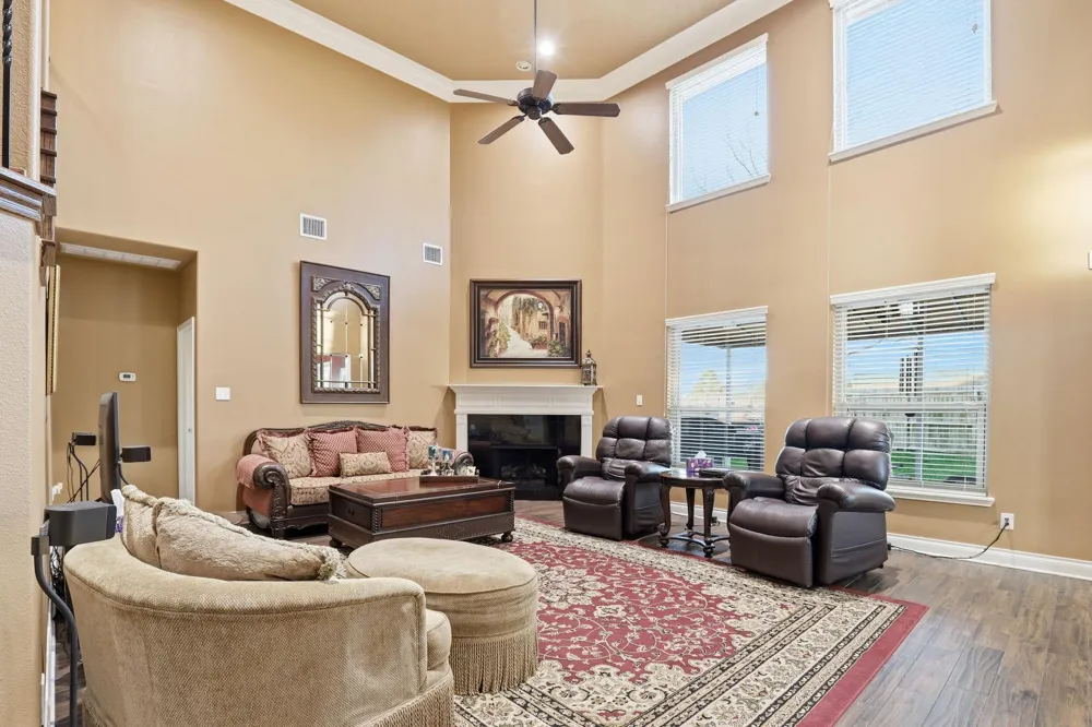2206 Lisa Lane Deer Park, TX 77536