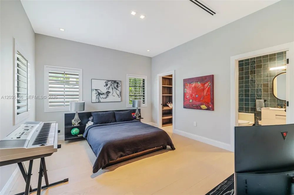 3120 Brickell Ave Miami, FL 33129