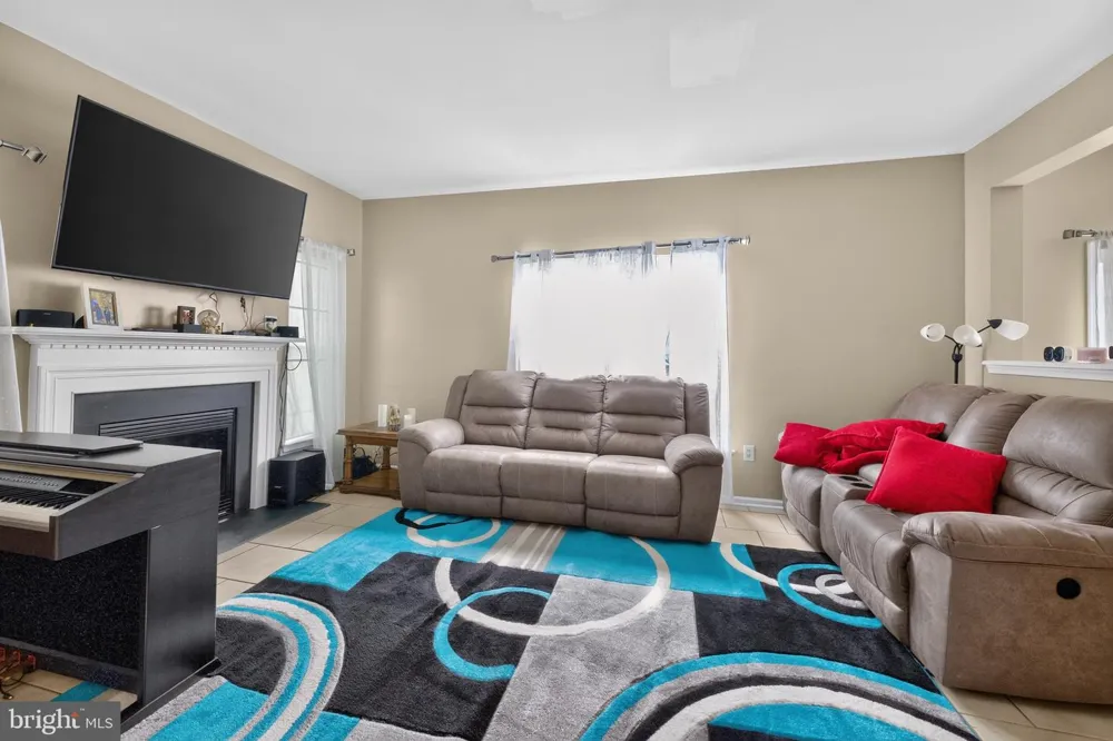 142 WILLOW DRIVE Easton, PA 18045