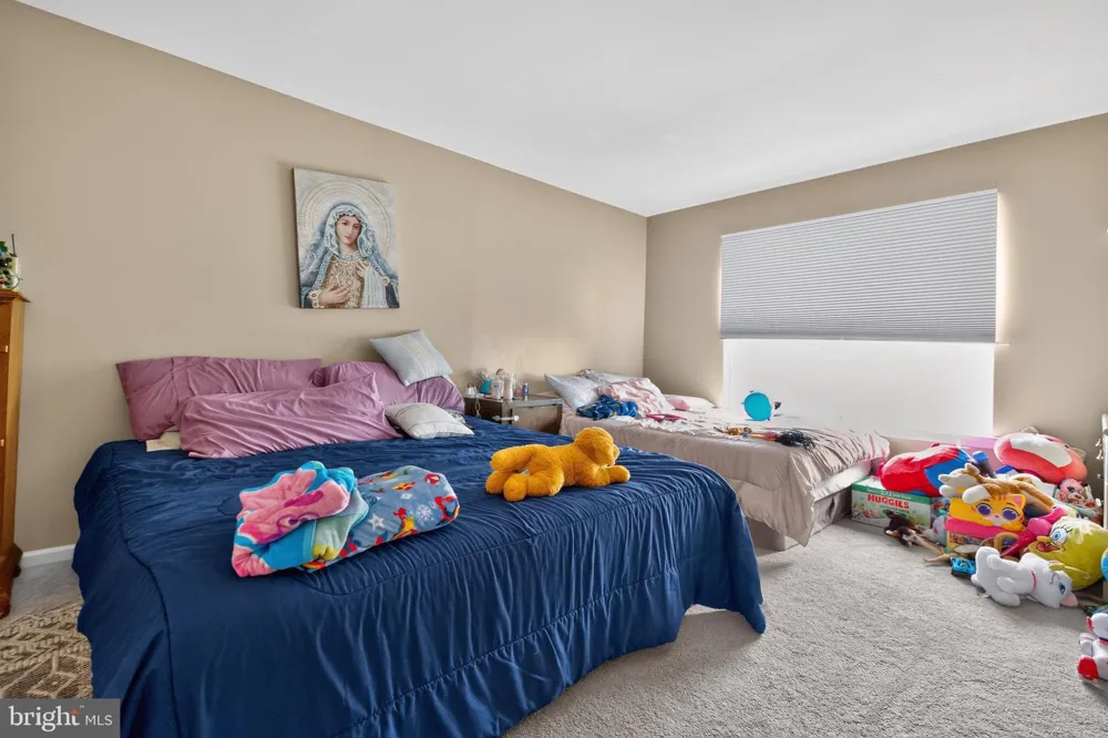 142 WILLOW DRIVE Easton, PA 18045