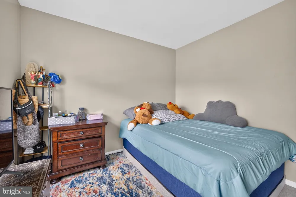 142 WILLOW DRIVE Easton, PA 18045