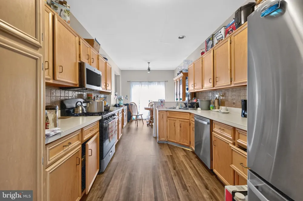 142 WILLOW DRIVE Easton, PA 18045