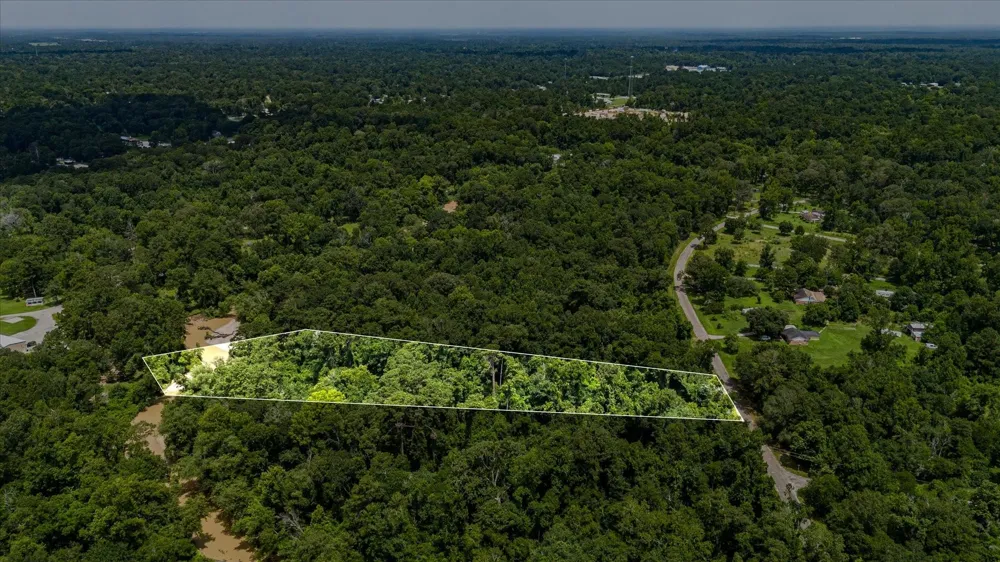 W Magnolia Ln New Caney, TX 77357