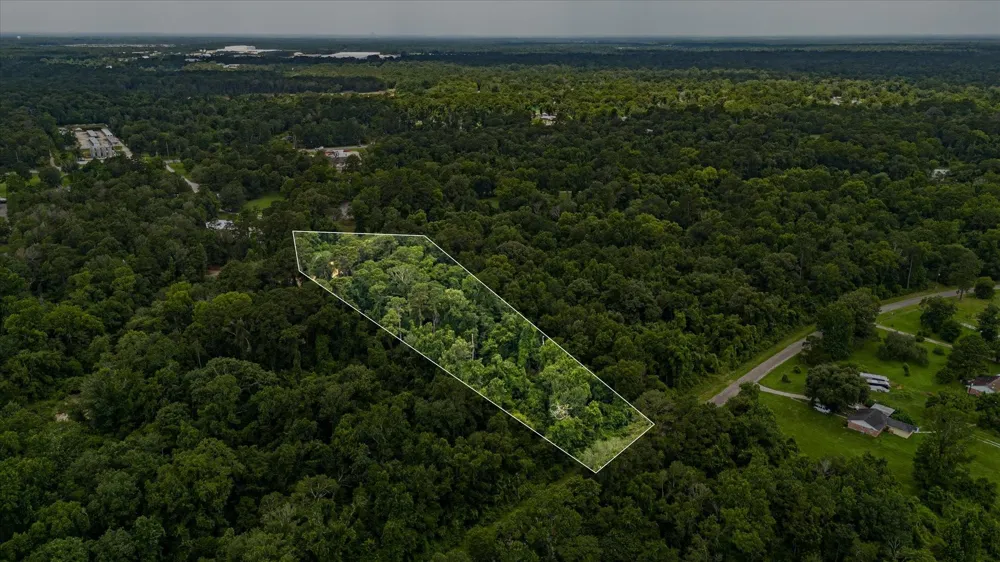 W Magnolia Ln New Caney, TX 77357