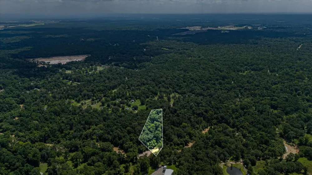 W Magnolia Ln New Caney, TX 77357