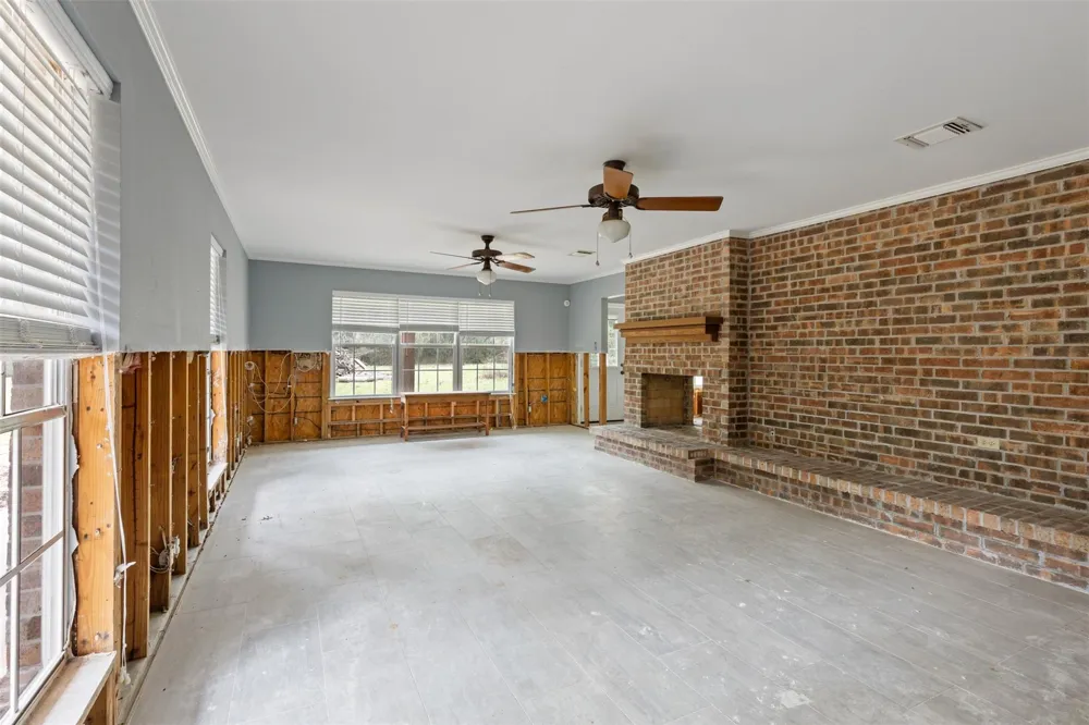 23515 Cardinal Dr Hockley, TX 77447