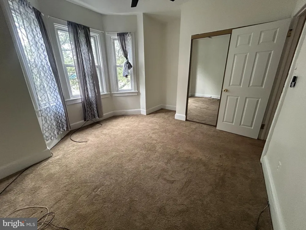 43 WILKINSON PLACE Trenton, NJ 08618