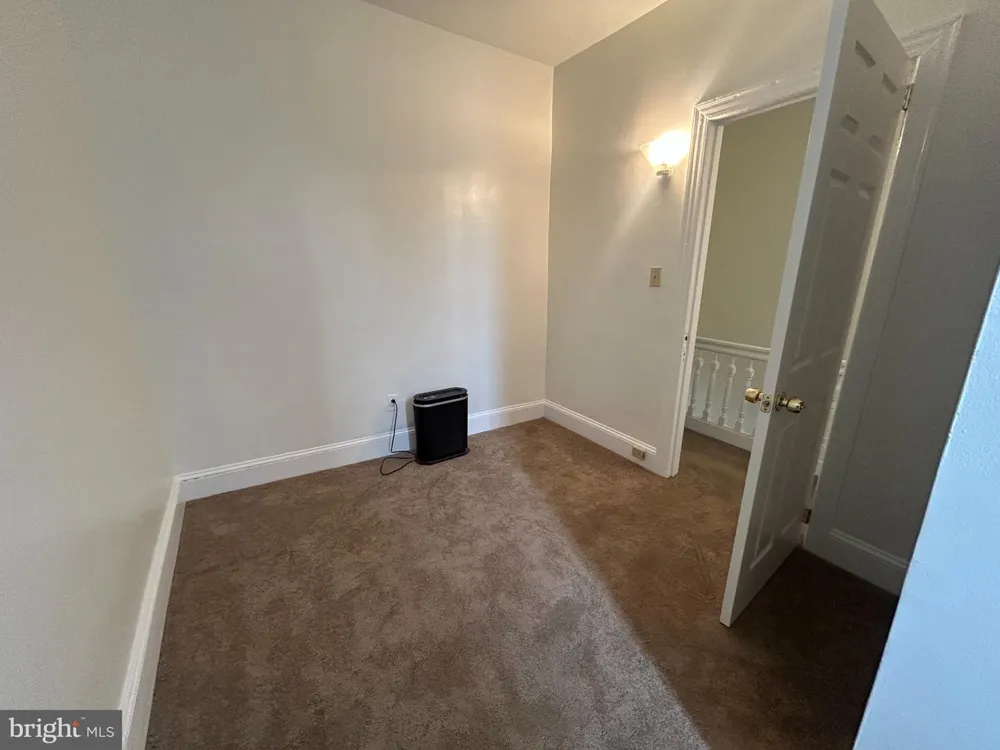 43 WILKINSON PLACE Trenton, NJ 08618