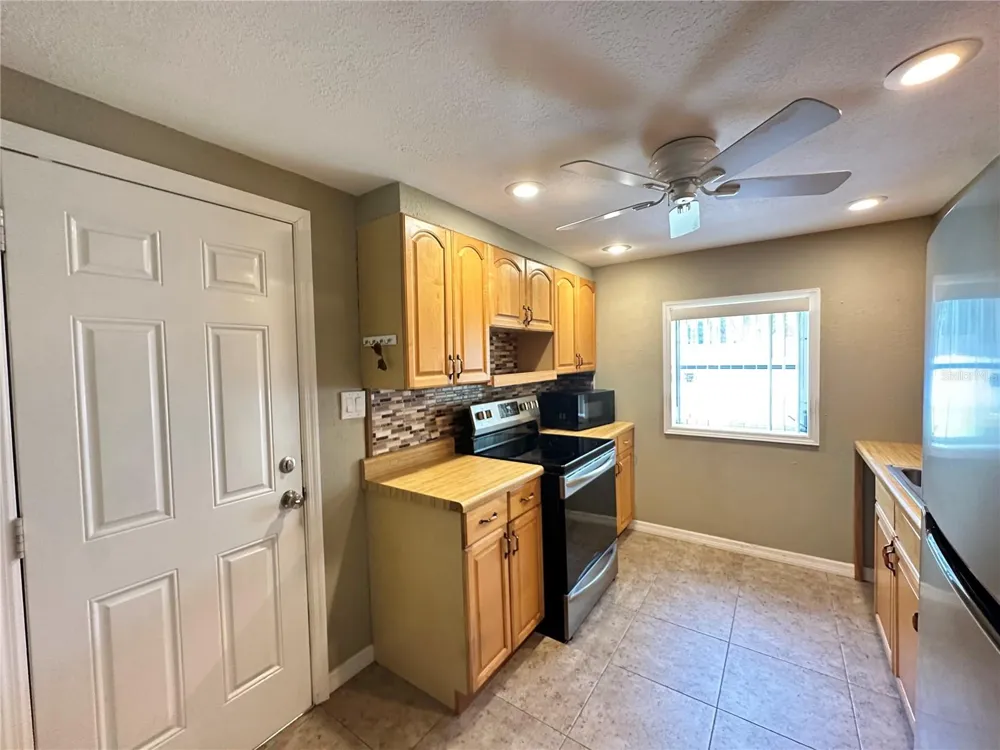 1230 WOODLAWN AVENUE Punta Gorda, FL 33950
