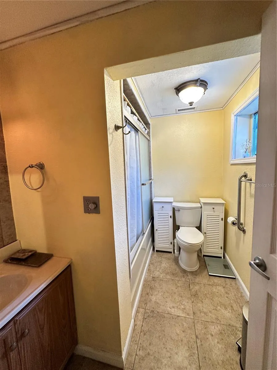 1230 WOODLAWN AVENUE Punta Gorda, FL 33950