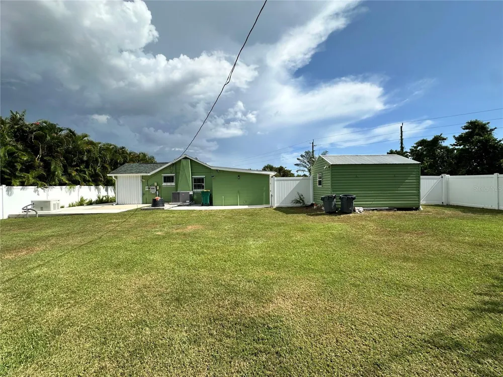 1230 WOODLAWN AVENUE Punta Gorda, FL 33950