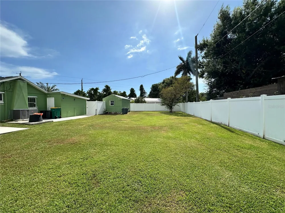 1230 WOODLAWN AVENUE Punta Gorda, FL 33950