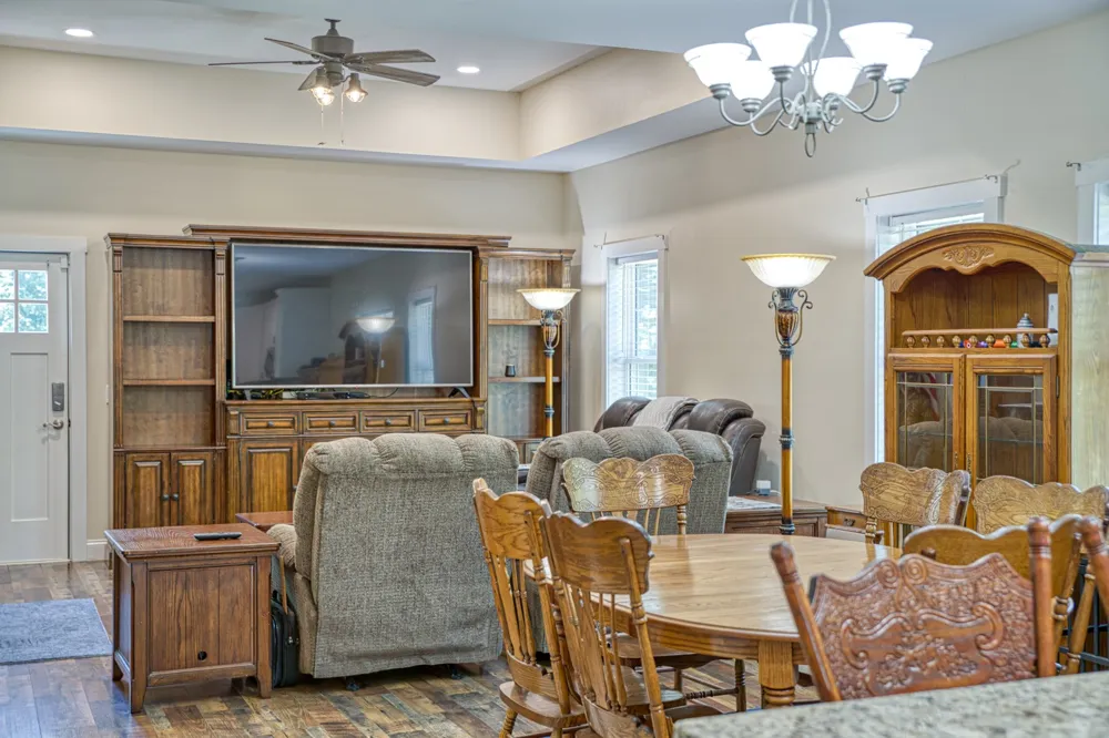201 Peaceful Ln Sparta, TN 38583