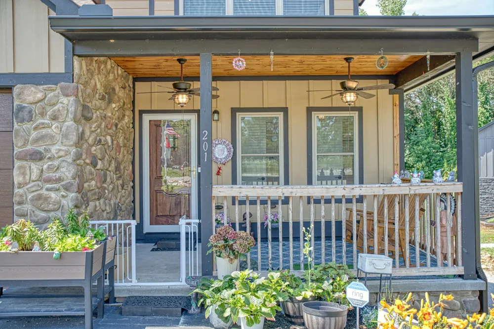201 Peaceful Ln Sparta, TN 38583