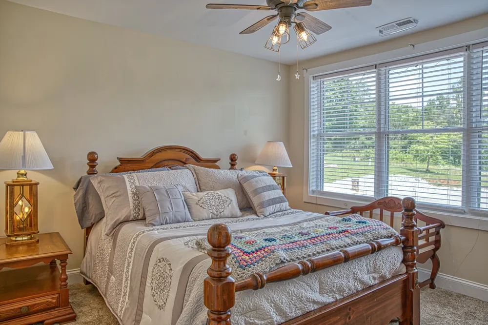 201 Peaceful Ln Sparta, TN 38583